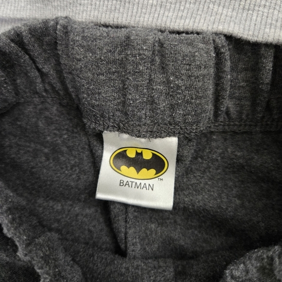 Batman Boy's Jogging Suit Set Size 4T - Picture 4 of 6